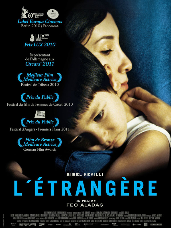 Affiche du film L'Étrangère 450